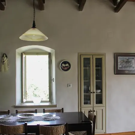 Σαλέ The Stonehouse