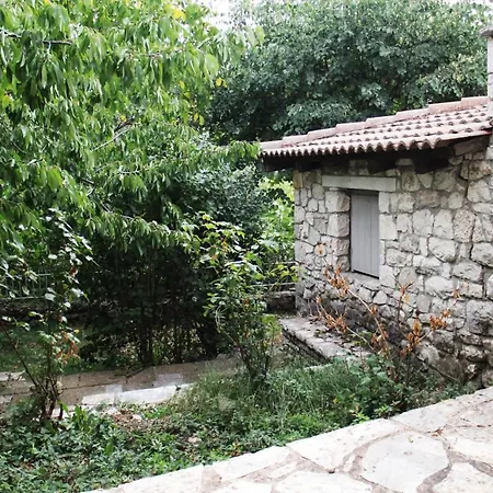 The Stonehouse Chalet